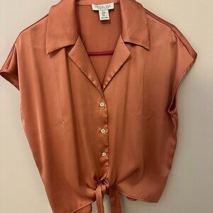 Rachel Zoe button down front tie shirt